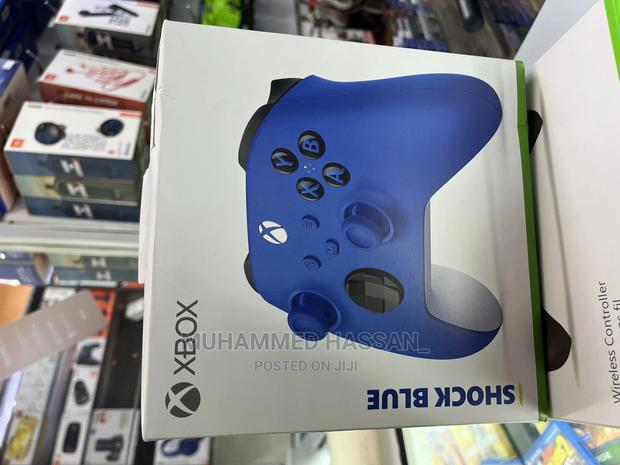 Xbox One Series X and S Controller - main view