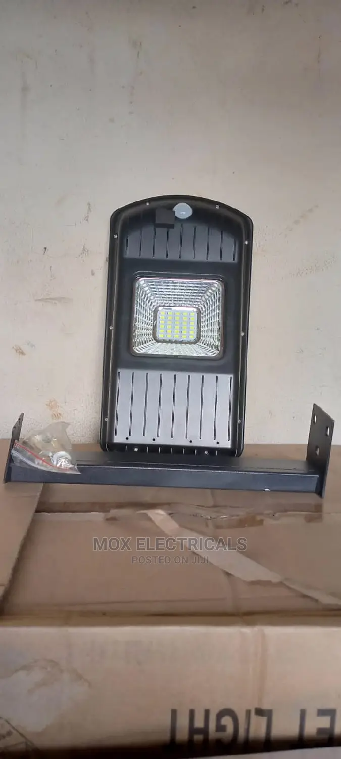 30 Watts Solar Security Street Light