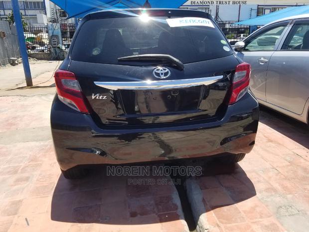 Toyota Vitz 2014 Black - thumbnail 5