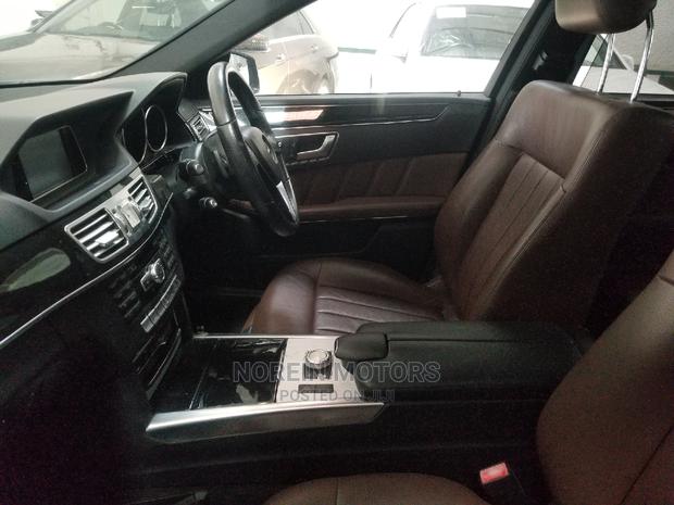 Mercedes-Benz E200 2014 Matt Black - thumbnail 4