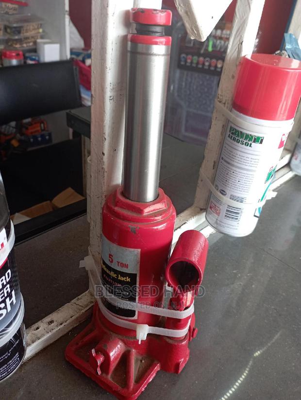 Hydraulic Jacks - main view