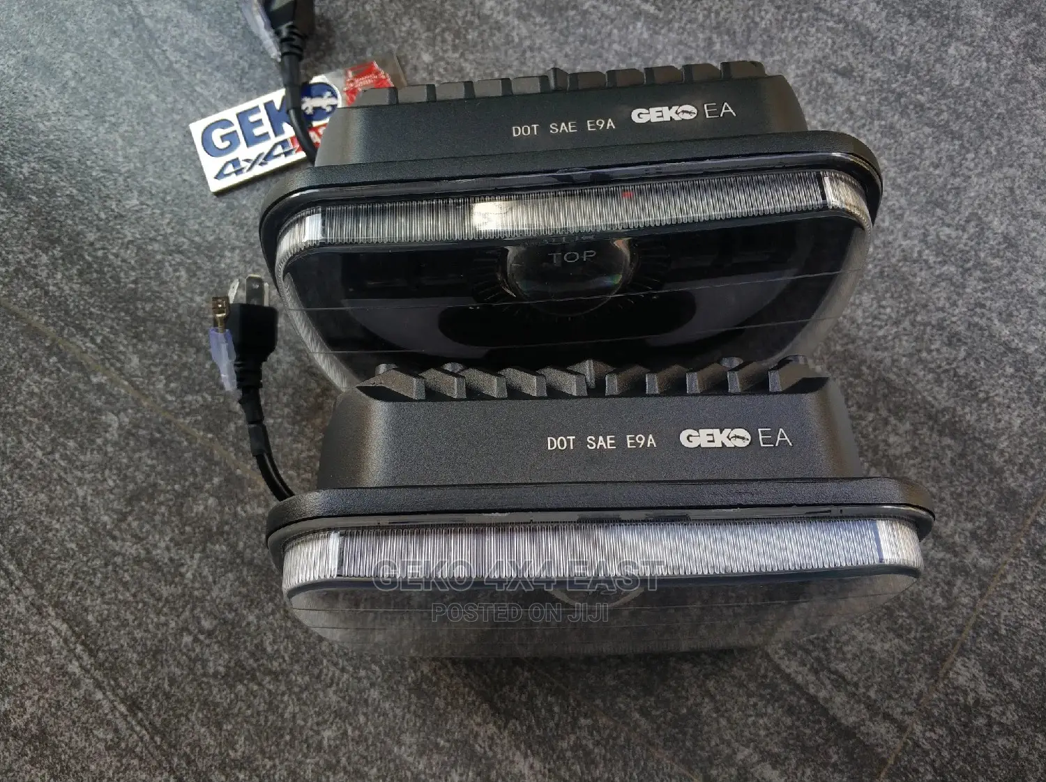 HILUX Headlight With Hi+ Lo DRL