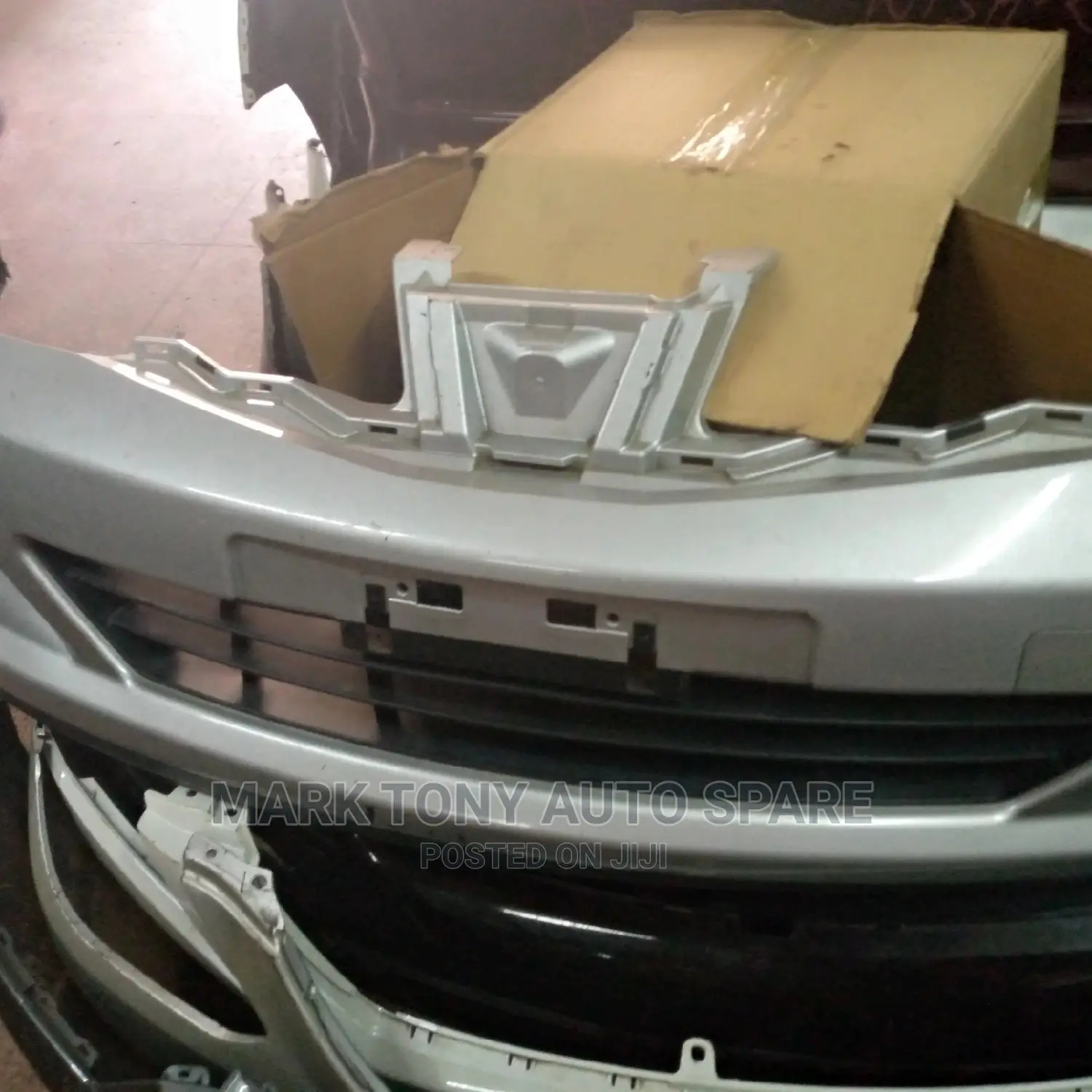 Tiida Bumper 2010