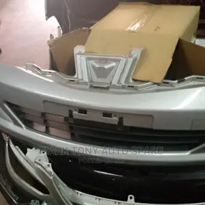 Tiida Bumper 2010