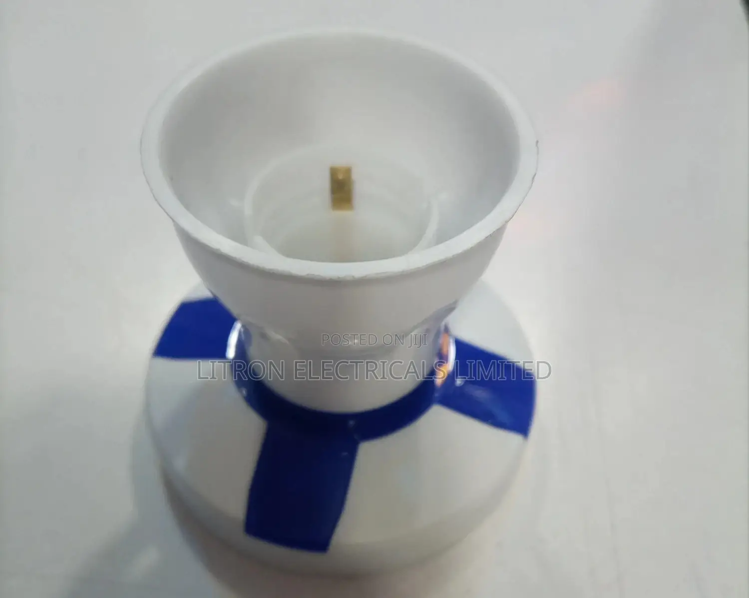 Universal Bulb Holder