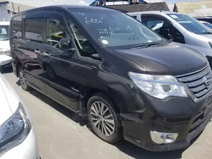 Nissan Serena 2014 Brown