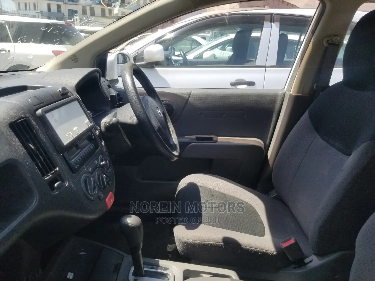 Mazda Familia 2014 Pearl