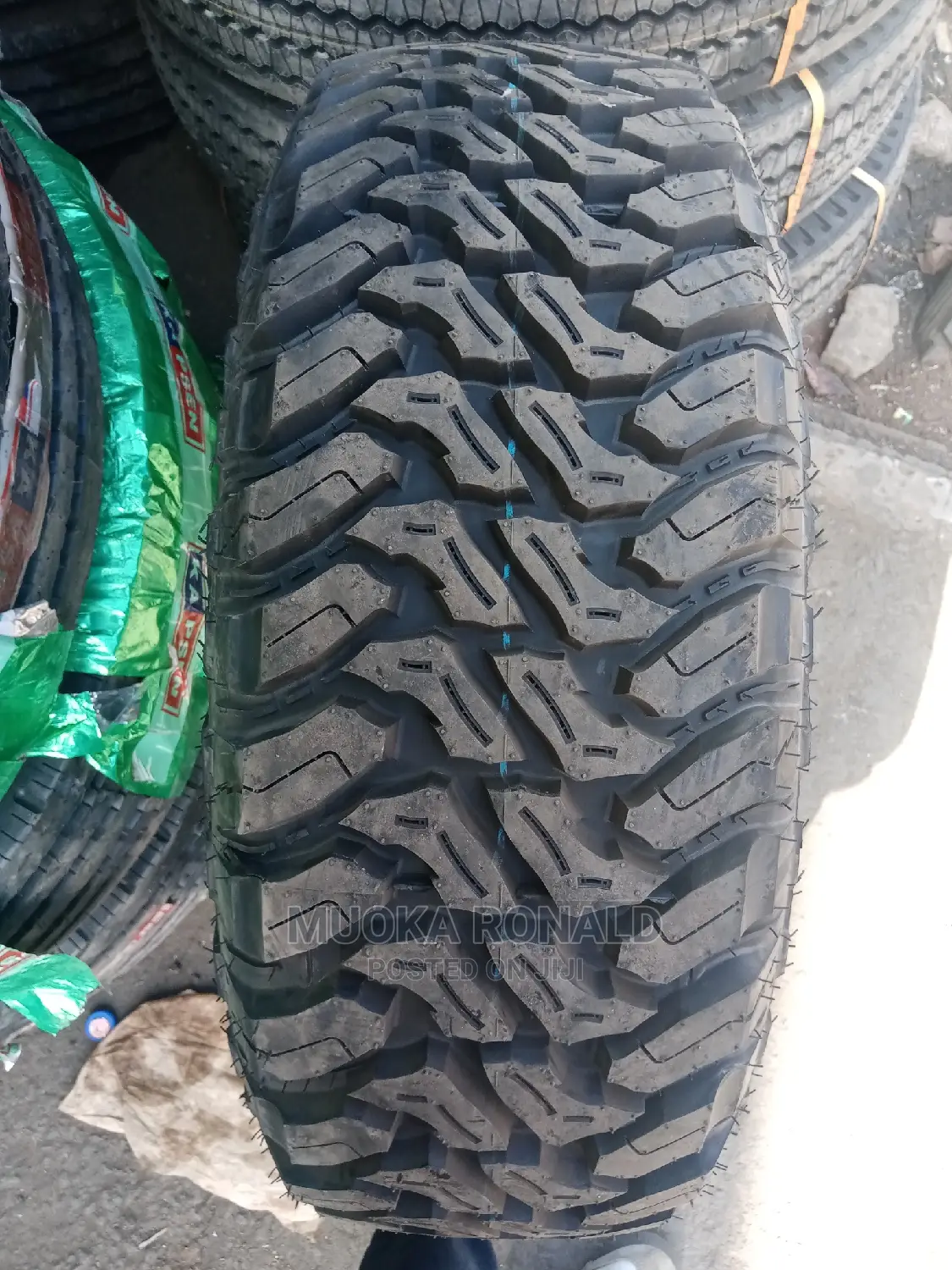 265/65r17 ACCELERA TYRE (M/T) Made in Indonesia