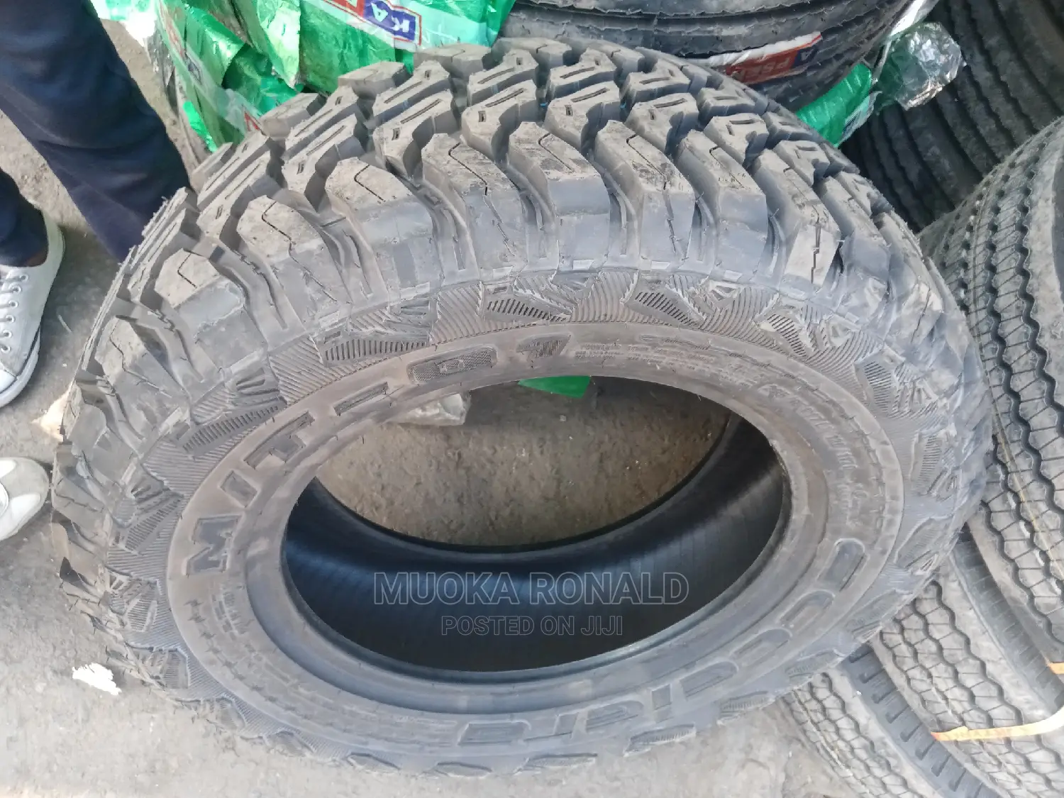 265/65r17 ACCELERA TYRE (M/T) Made in Indonesia