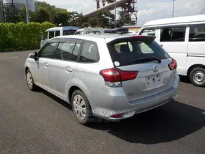 Toyota Fielder 2016 Silver
