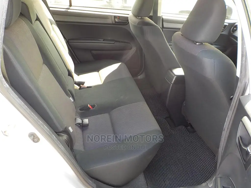 Toyota Fielder 2016 Silver
