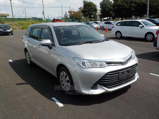 Toyota Fielder 2016 Silver