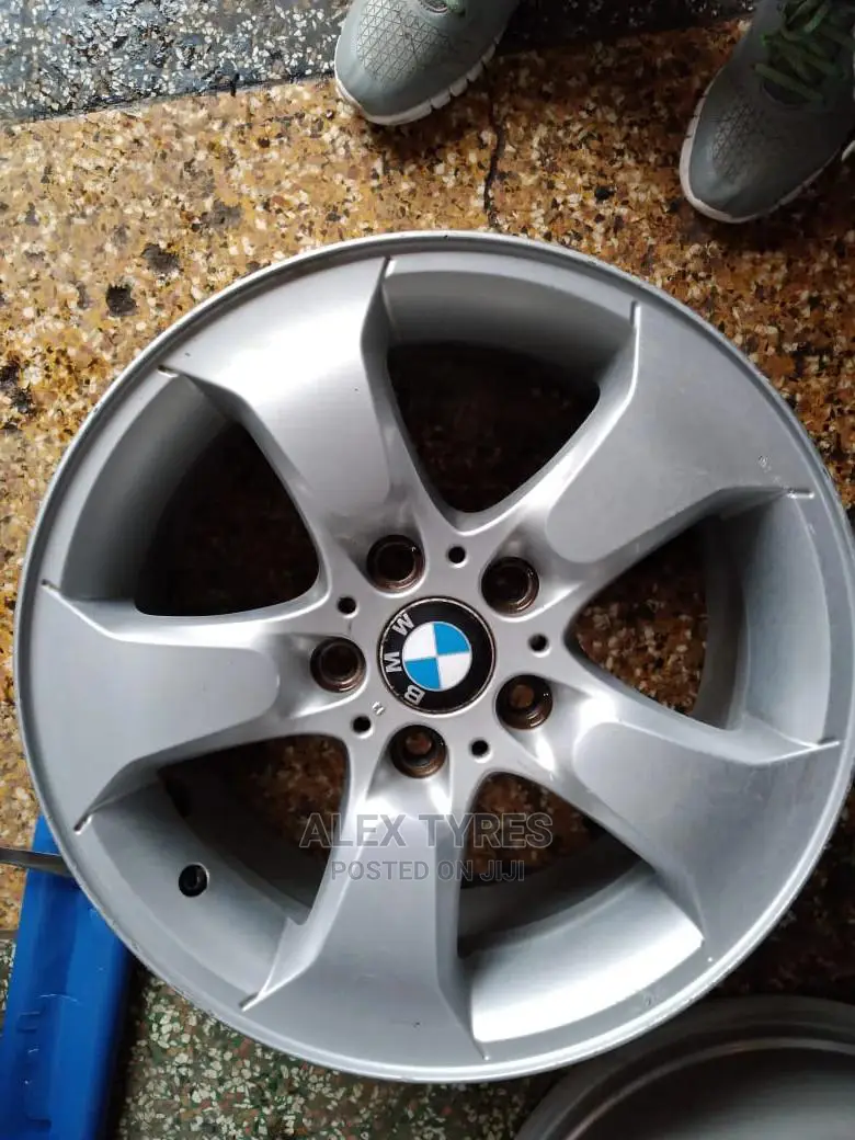 Size 17 Inch Bmw Rims Set Made in Japan