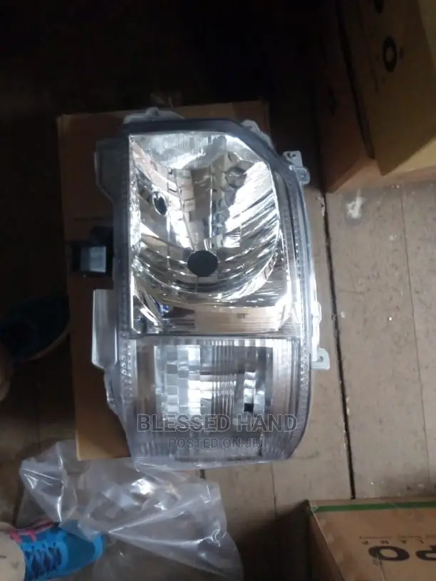 Head Lamp Hiace 9L