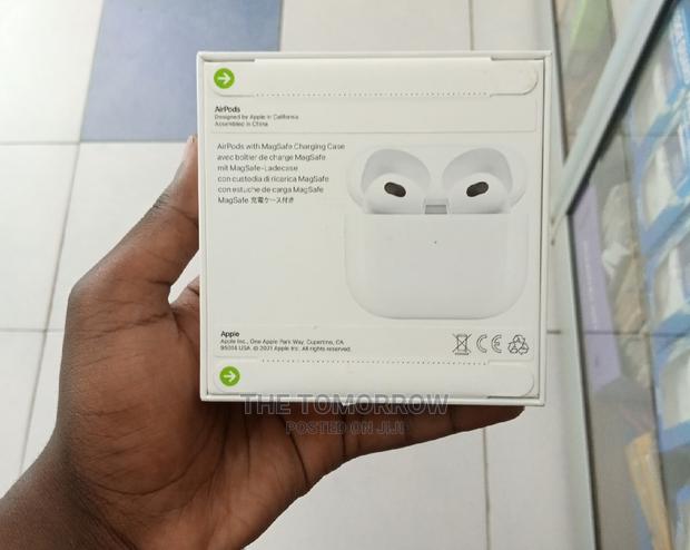 Apple Airpods 3rd Generation - thumbnail 3