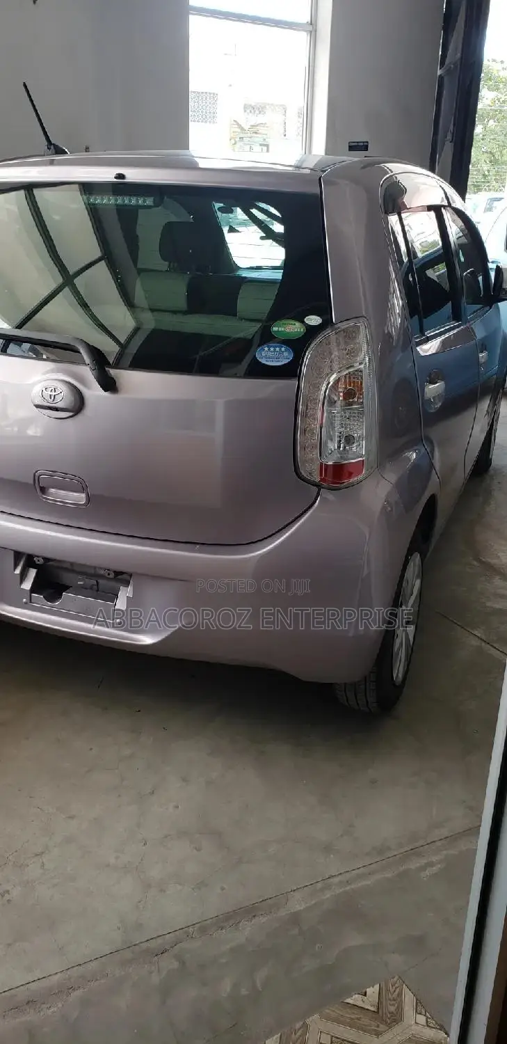 Toyota Passo 2014 Pink