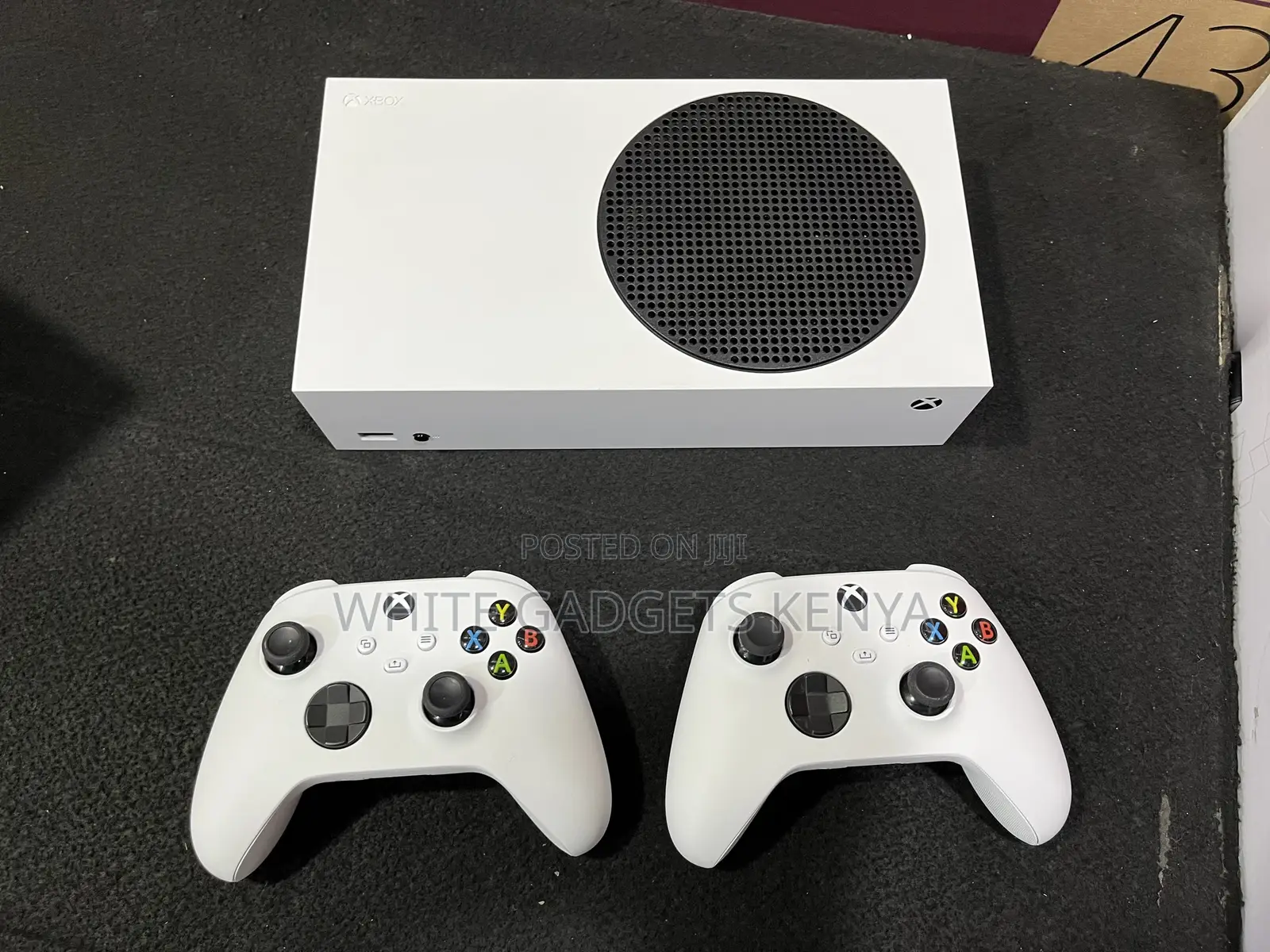 Xbox Series S With 2 Pads and Fifa 22 Free