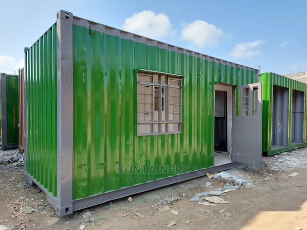 Shipping Container Badsitter Unit - main view