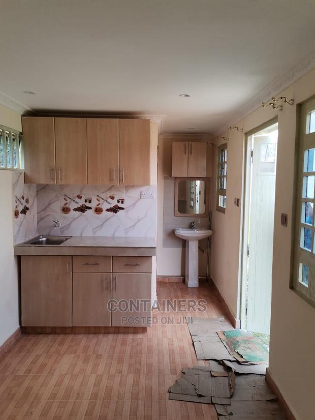 Shipping Container Badsitter Unit - thumbnail 2