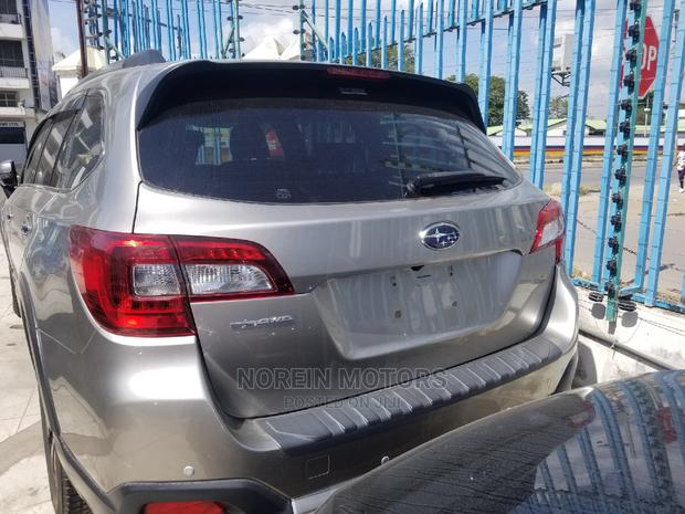 Subaru Outback 2015 Gray - thumbnail 5