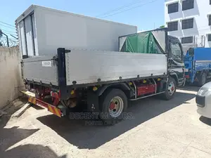 Mitsubishi Canter 2014