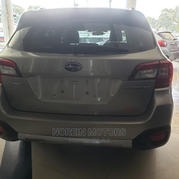 Subaru Outback 2015 Gold - thumbnail 5