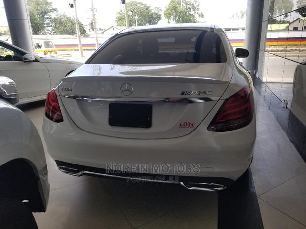 Mercedes-Benz E250 2015 White - thumbnail 3