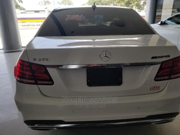 Mercedes-Benz E250 2015 White - thumbnail 4