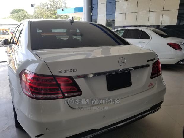 Mercedes-Benz E250 2015 White - thumbnail 5