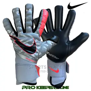 Nike Elite Goalkeeper Gloves
