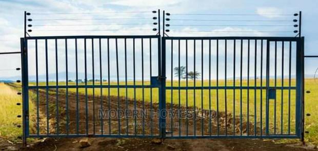 Simple Farm Gates - main view