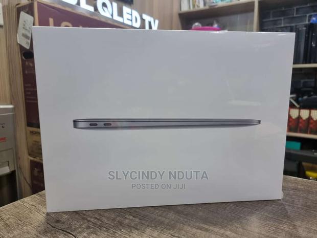 New Laptop Apple MacBook Air 8GB Apple M1 SSD 256GB - main view