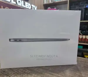 New Laptop Apple MacBook Air 8GB Apple M1 SSD 256GB