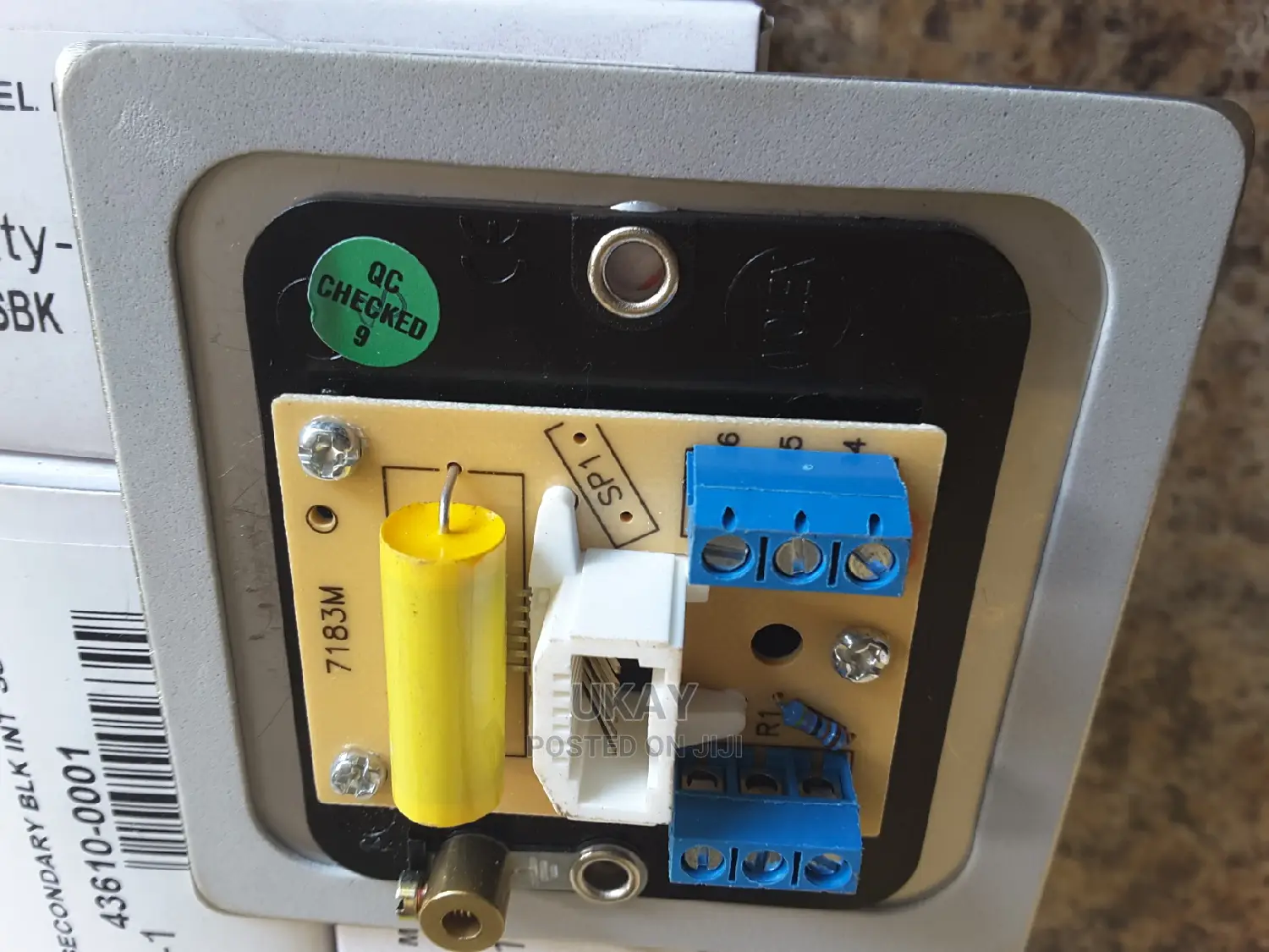 Uk-Volex Secondary Telephone Socket Flat Plate