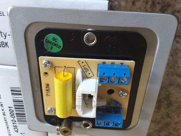 Uk-Volex Secondary Telephone Socket Flat Plate - thumbnail 4