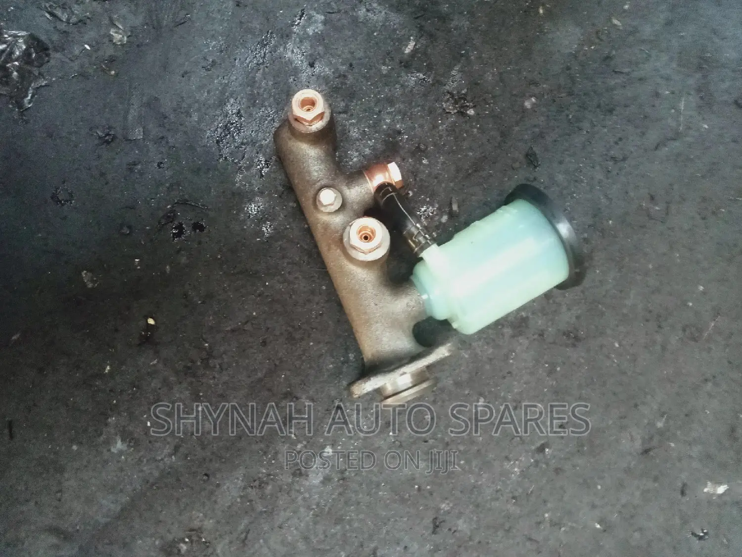 Brake Master Cylinder Hilux