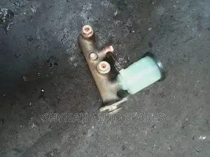 Brake Master Cylinder Hilux