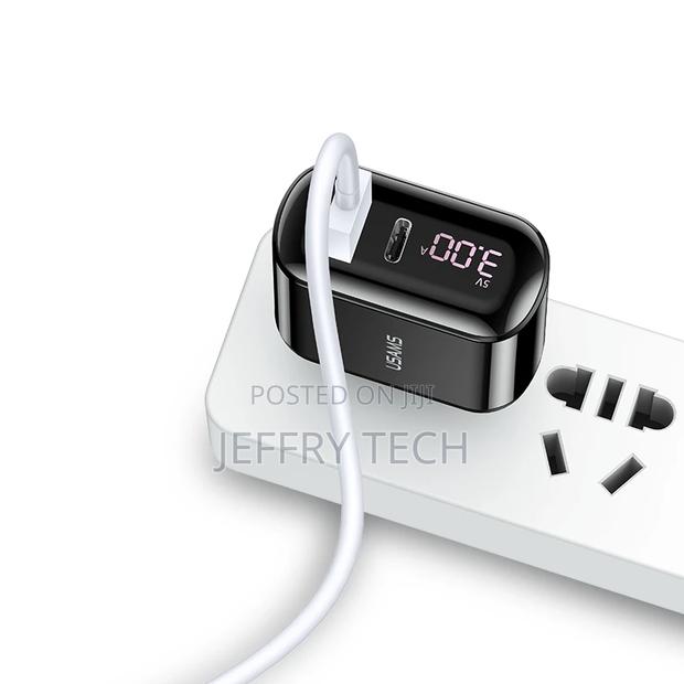 Mobile Phone Chargers 18W QC3.0 PD Digital Display EU Plug F - thumbnail 3