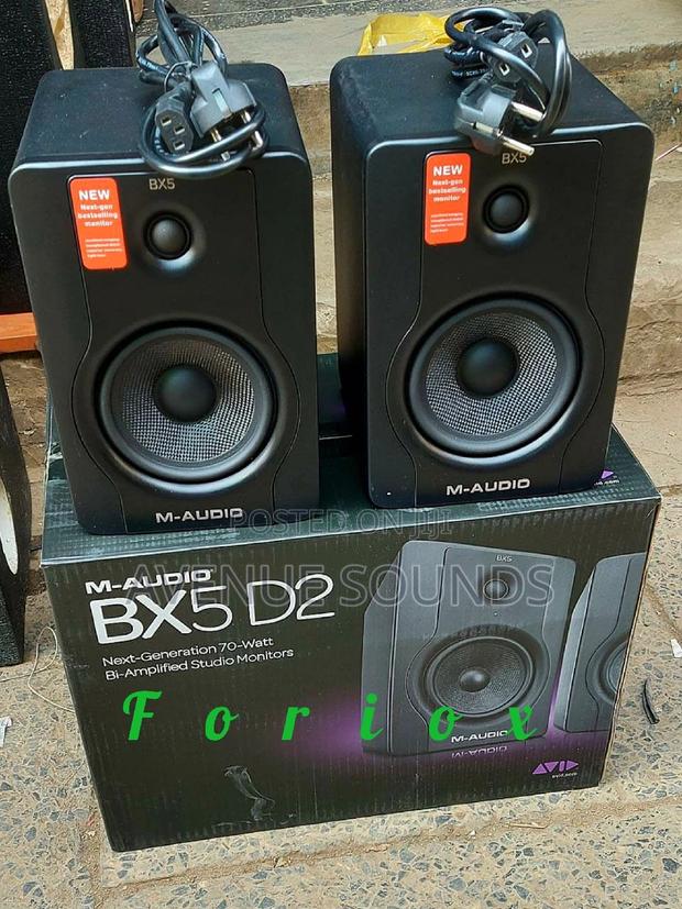 Bx5 D2 Studio Monitors - main view