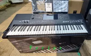 Psr 463 Yamaha Electronic Keyboard