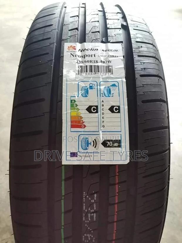 235/60 R18 Durun Tyre Made in China