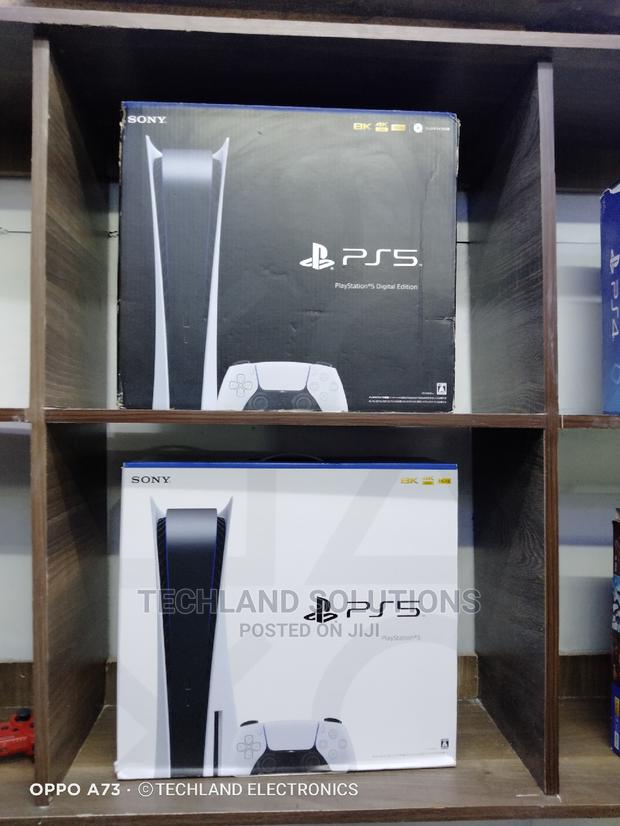 SONY Playstation 5 STANDARD - thumbnail 2
