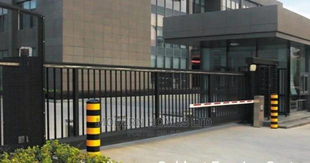 Heavy Duty Building Entrance/Access Gate - main view