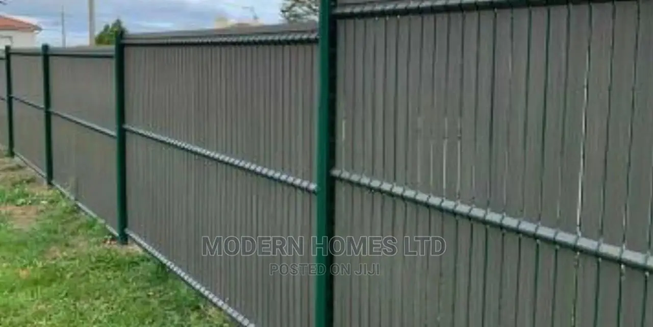 Height 2400mm Curve v Mesh Security Fencing