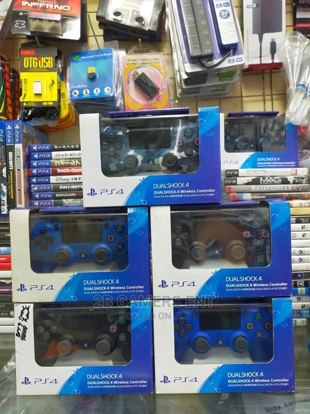 Play Station 4 OG ,Original Game Controllers - main view