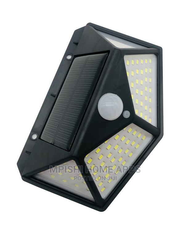 Solar Wall Lamp - thumbnail 3