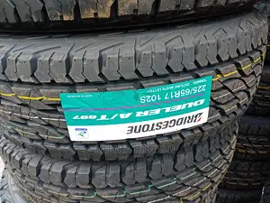 Bridgestone Tyre (A/T) 225/65r17. (Dueler