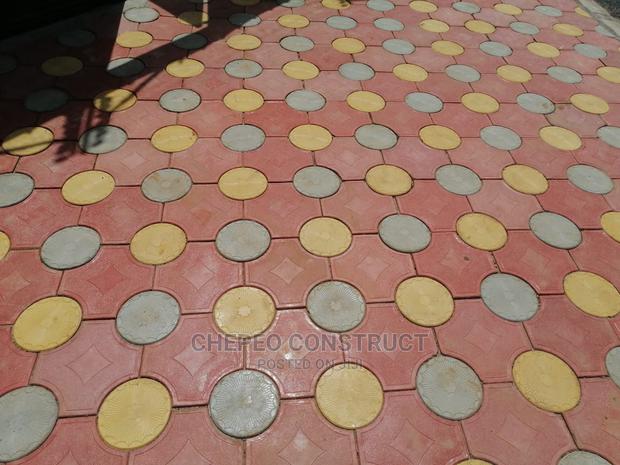 High Quality Cabros / Pavers - thumbnail 4