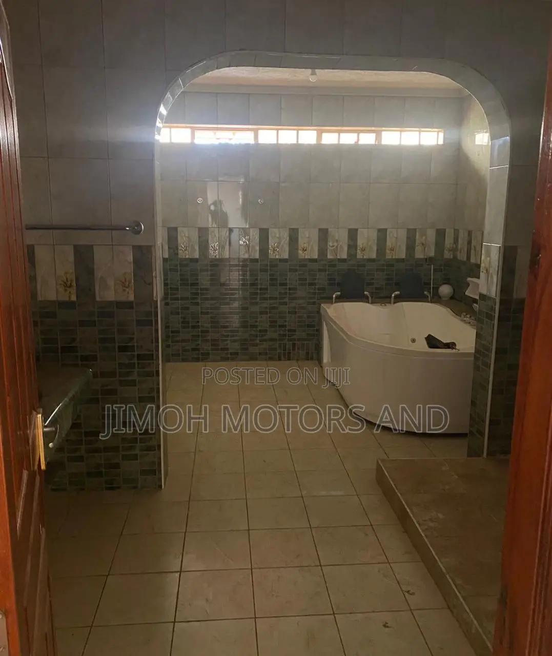5bdrm Bungalow in Parklands/Highridge for Sale