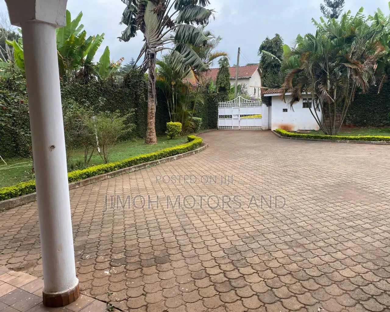 5bdrm Bungalow in Parklands/Highridge for Sale